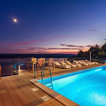 Mia With Private Pool, Whirlpool, Gym, Sauna, Seaviews * Локва-Рогозница