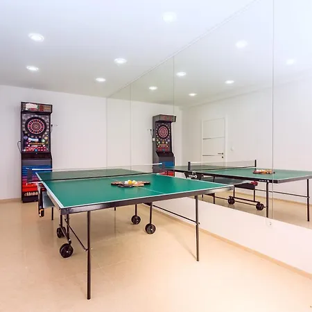 Вилла Mia With Private Pool, Whirlpool, Gym, Sauna, Seaviews *
