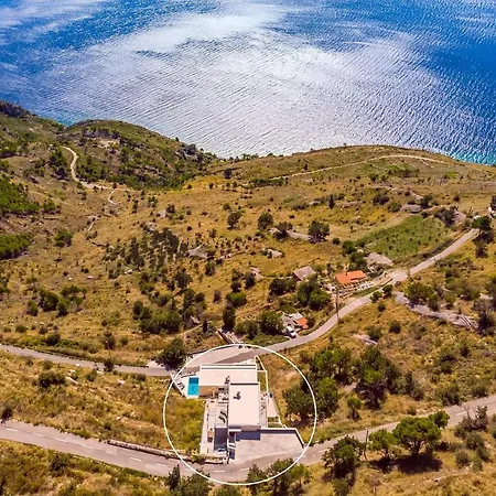Вилла Mia With Private Pool, Whirlpool, Gym, Sauna, Seaviews *
