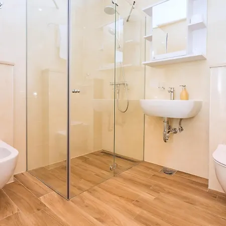 Mia With Private Pool, Whirlpool, Gym, Sauna, Seaviews Вилла Локва-Рогозница
