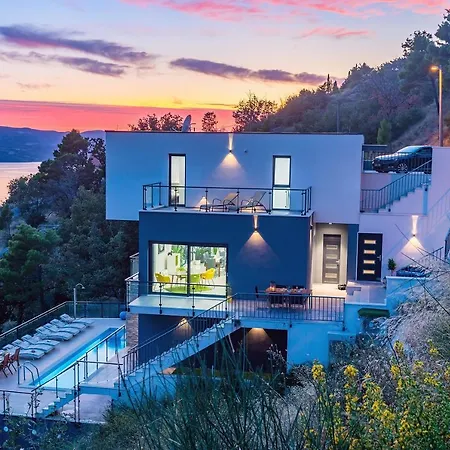 Вилла Mia With Private Pool, Whirlpool, Gym, Sauna, Seaviews *